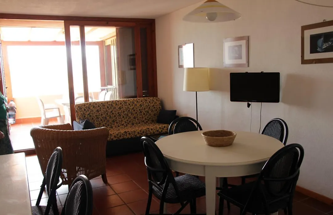Residence Portolaconia Appartamenti-1